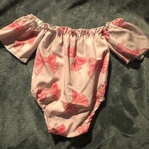 SHEIN Pink Bow Kids One Piece Bodysuit